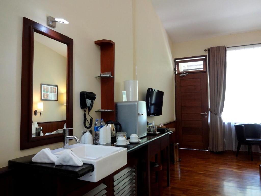 Taman Simalem Resort Tongging الغرفة الصورة